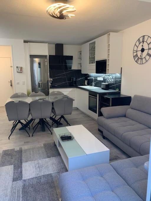 Appartement T3 Proche De Сомюр Екстериор снимка